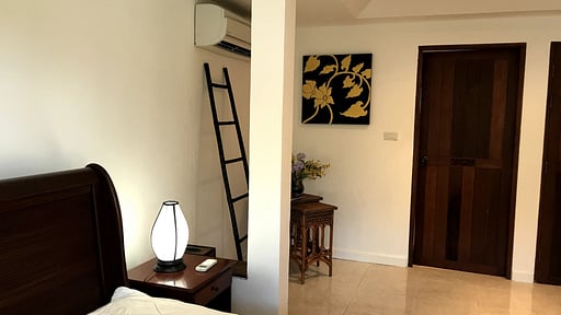 White House by the Beach Bedroom 1