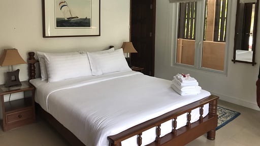 White House by the Beach Bedroom 2