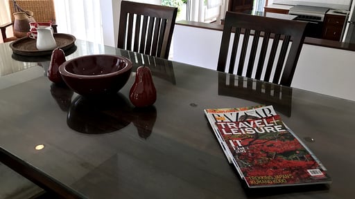 White House by the Beach Dining area