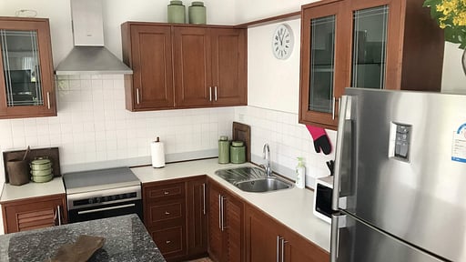 White House by the Beach Kitchen