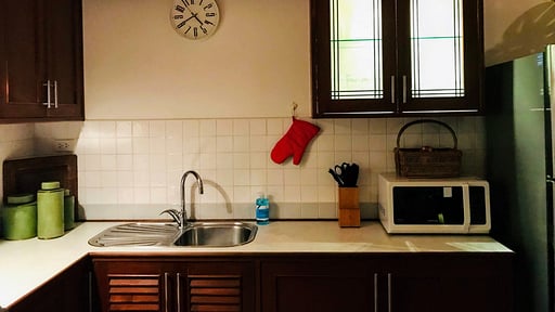 White House by the Beach Kitchen