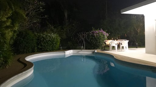 White House by the Beach Swimming pool