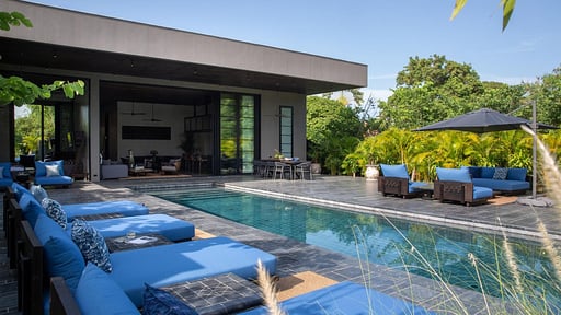 White Lotus Estate Swimming pool 1