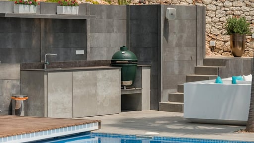 White Villa BBQ equipment
