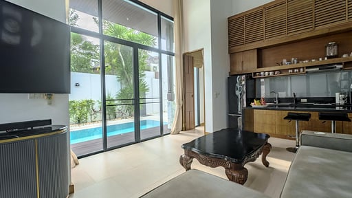 Wings Elegant Villa Dining area