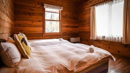 Woodpecker Chalet Schlafzimmer 2