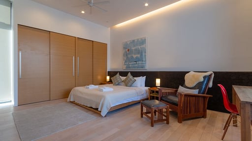 Yanagi House Bedroom 1