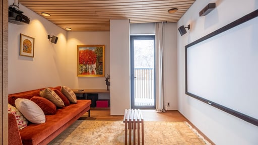 Yasuragi Penthouse Living room