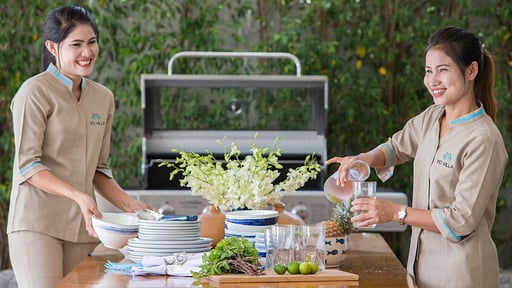 Yo Villa Villa staff