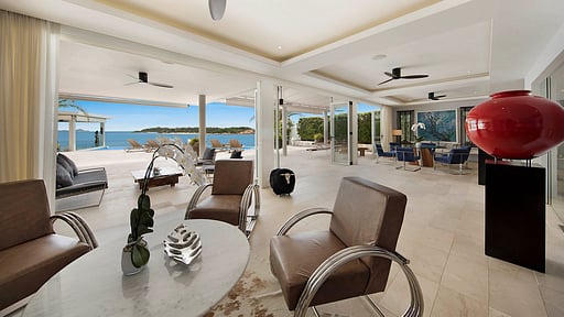 Yo Villa Living room