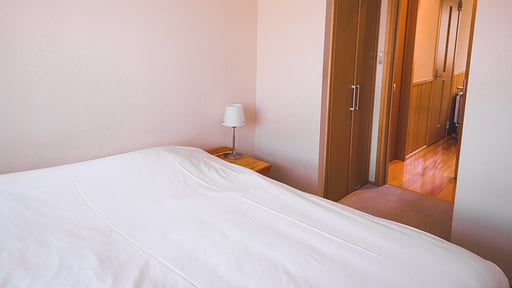 Yotei Townhouses Schlafzimmer 1
