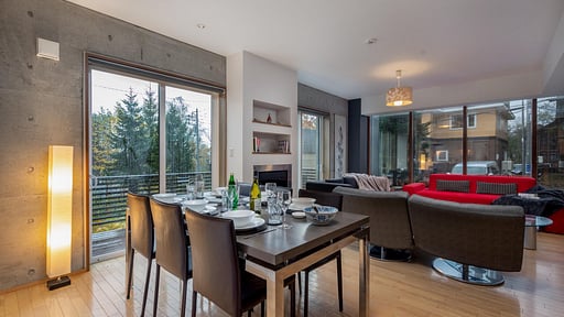 Yuki Uchi House Dining area