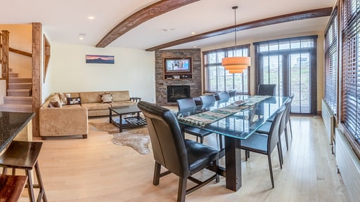 Yukimi Two Chalet Dining area