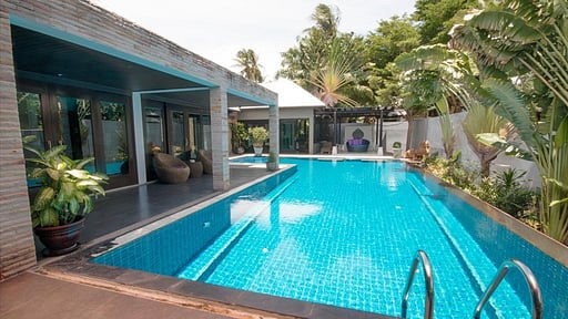 Yupa Villa 2 Swimming pool