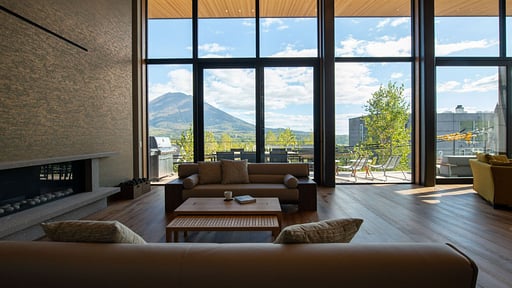 Zai-On Chalet Living room