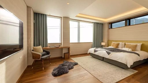 Zai-On Chalet Bedroom 1