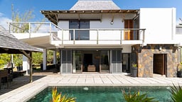 Koki Bonheur Beachfront Villa