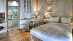 Villa Layla
