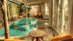 Villa West