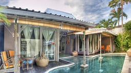 Villa West