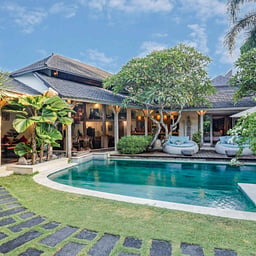 Villa Cinta Damai