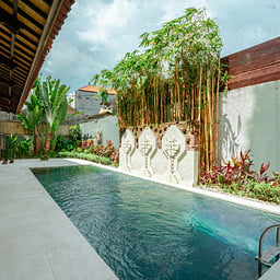 Shanti Estate - Cinta