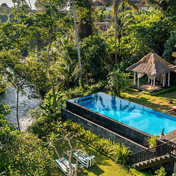 Villa Lepak by the River