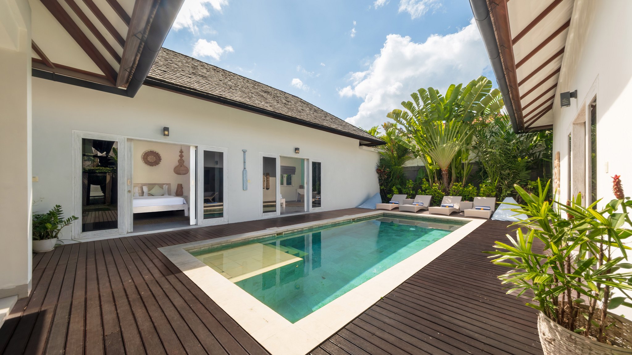 Villa Hiburan 2 Swimming pool