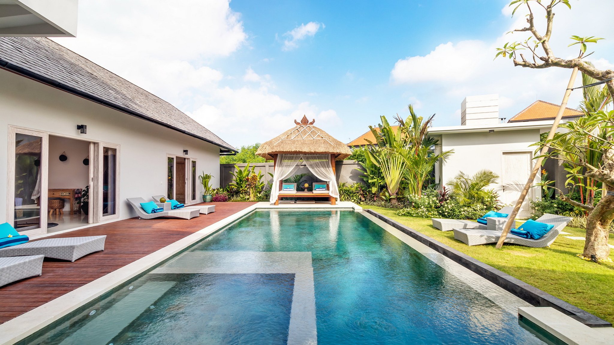 Hiburan Villas Swimming pool 1