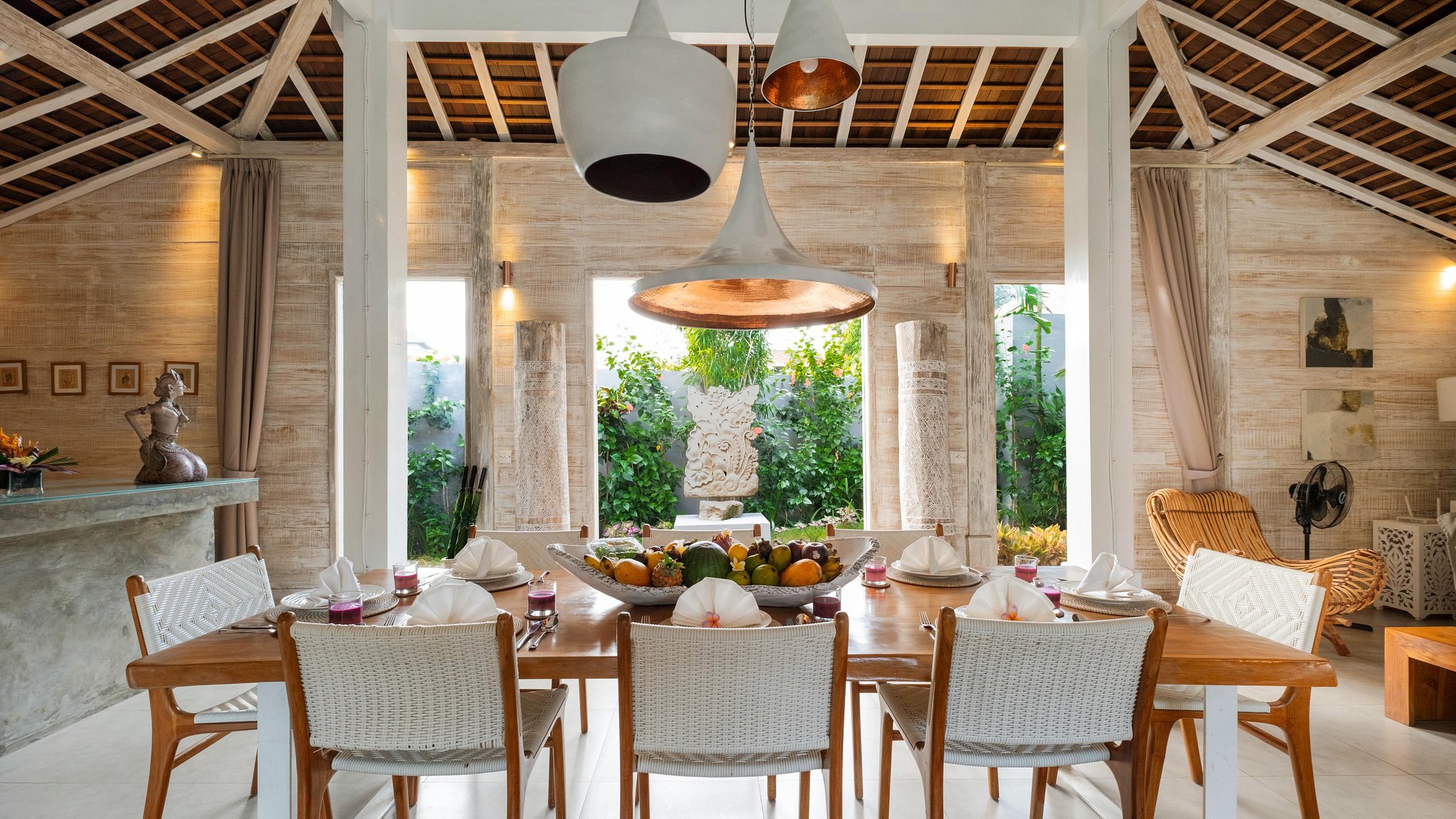 Little Mannao Dining area