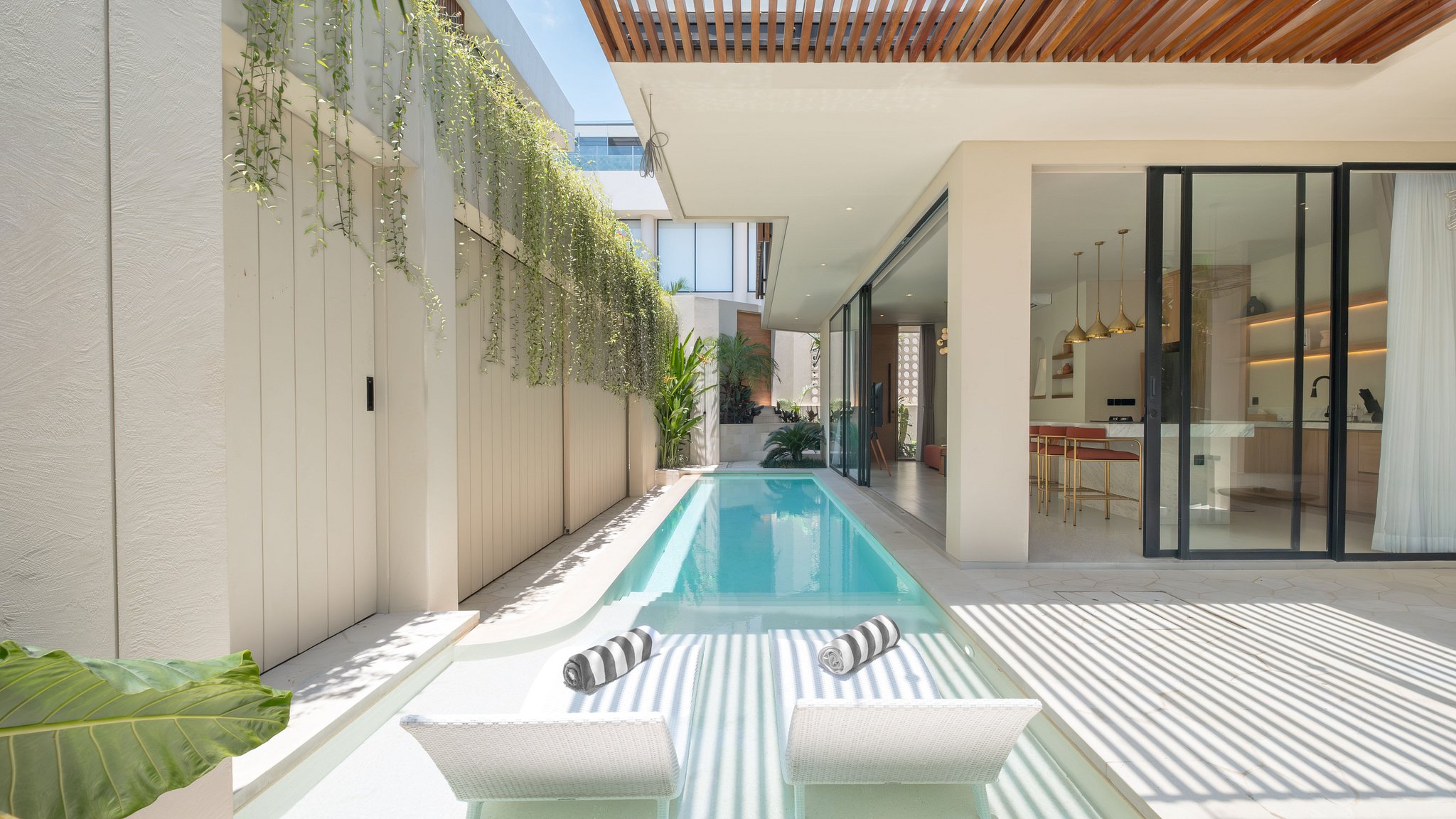 Loona Palm Seseh 2 Swimming pool