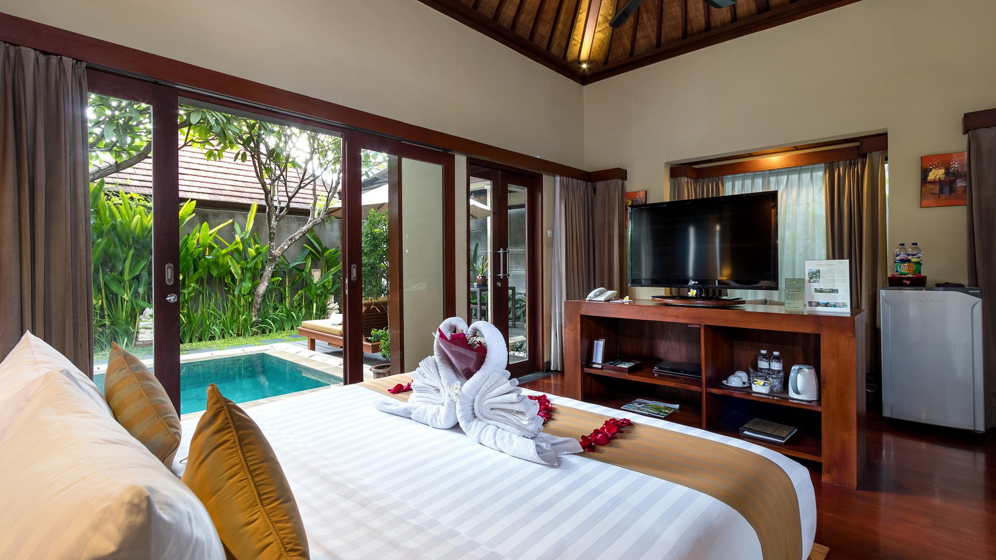 Nyuh Bali Villas Honeymoon Suite in Seminyak, Bali - 1 bedrooms - Best ...