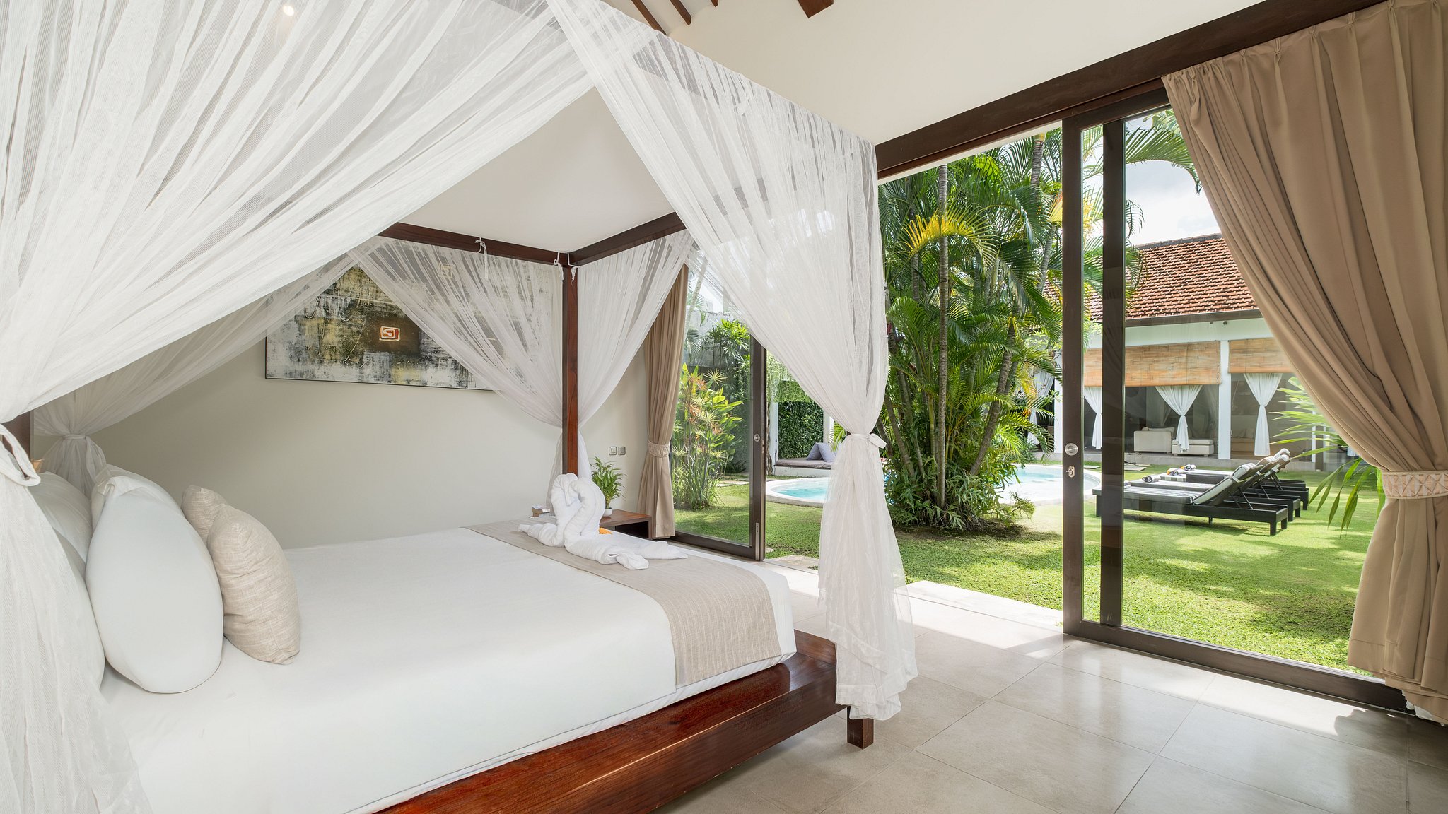 Villa Alice Dua Bedroom 1