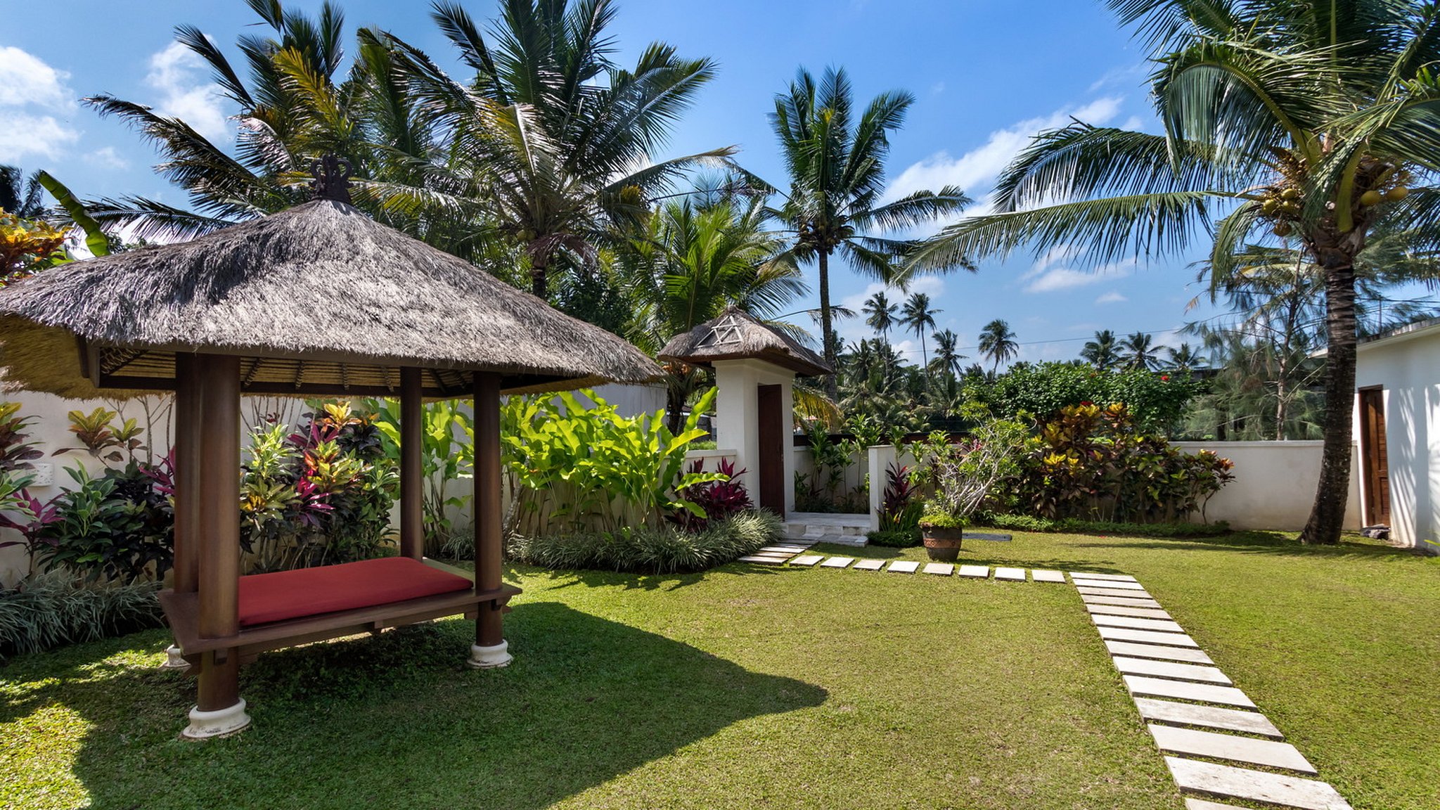 Villa Candi Kecil Tiga Garden