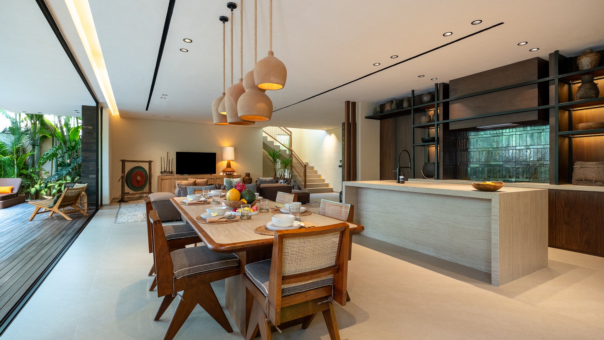 Villa Fiji Dining area