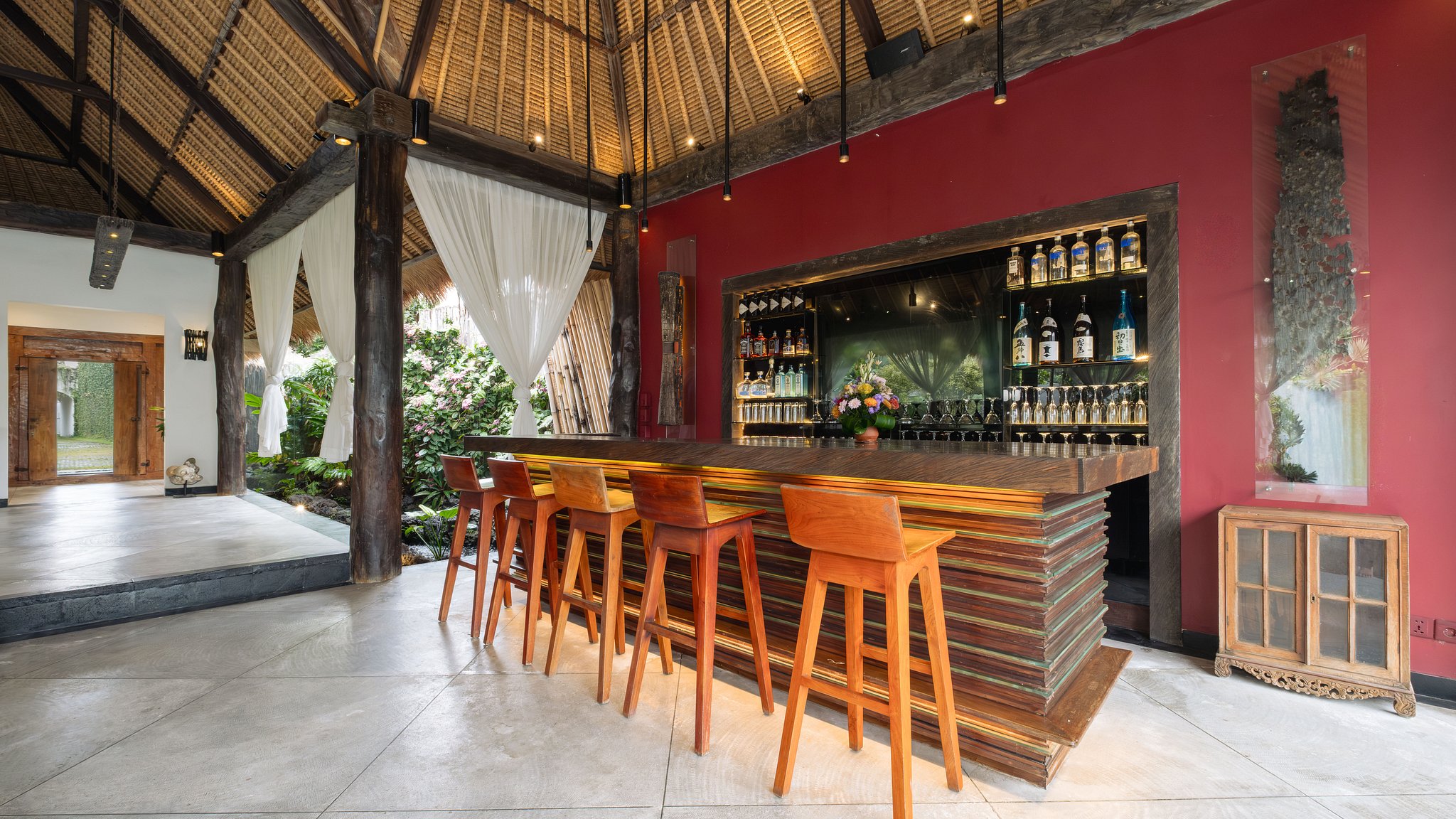 Villa Ku Besar Bar