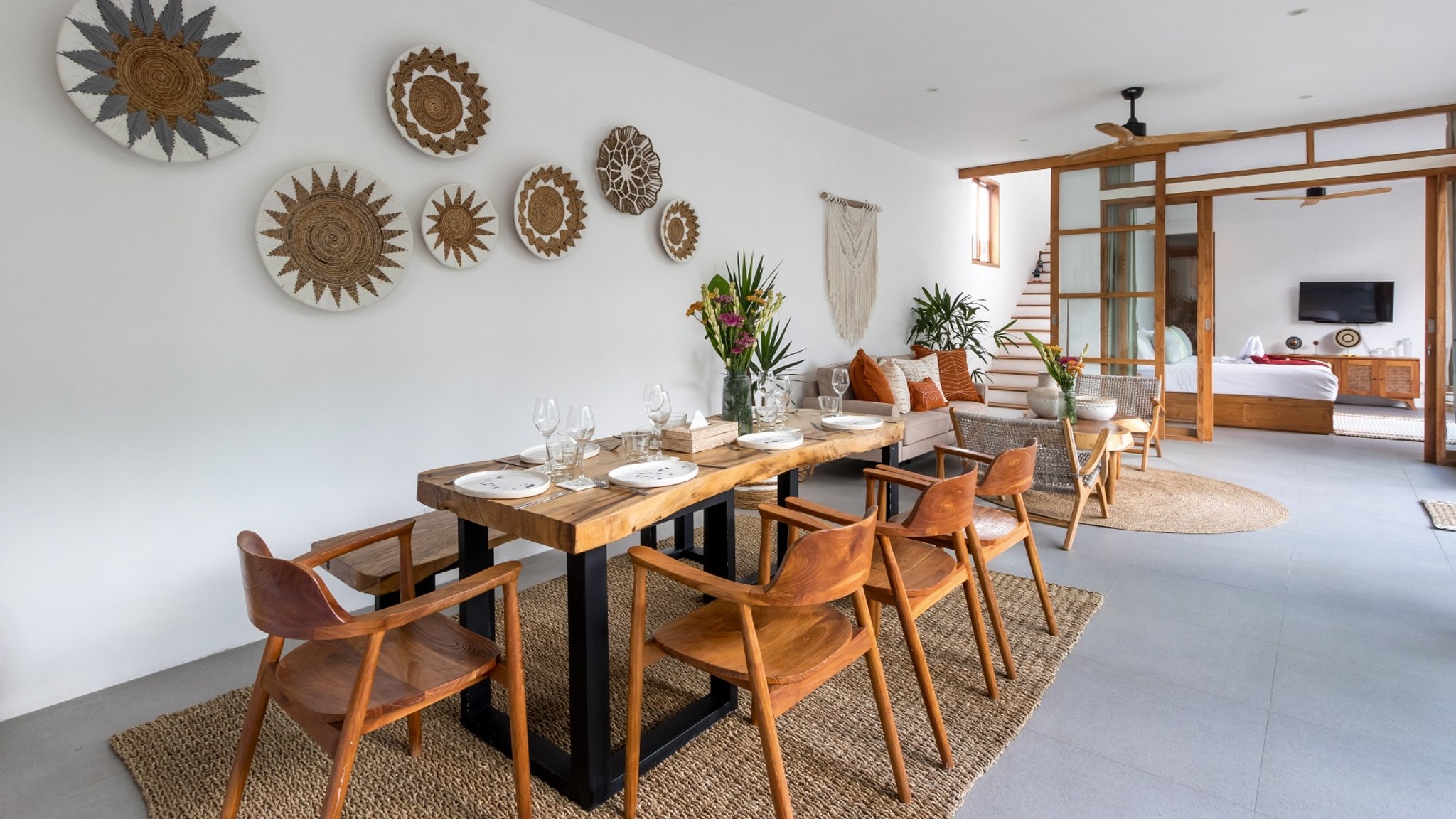 Villa Manusa Dining area