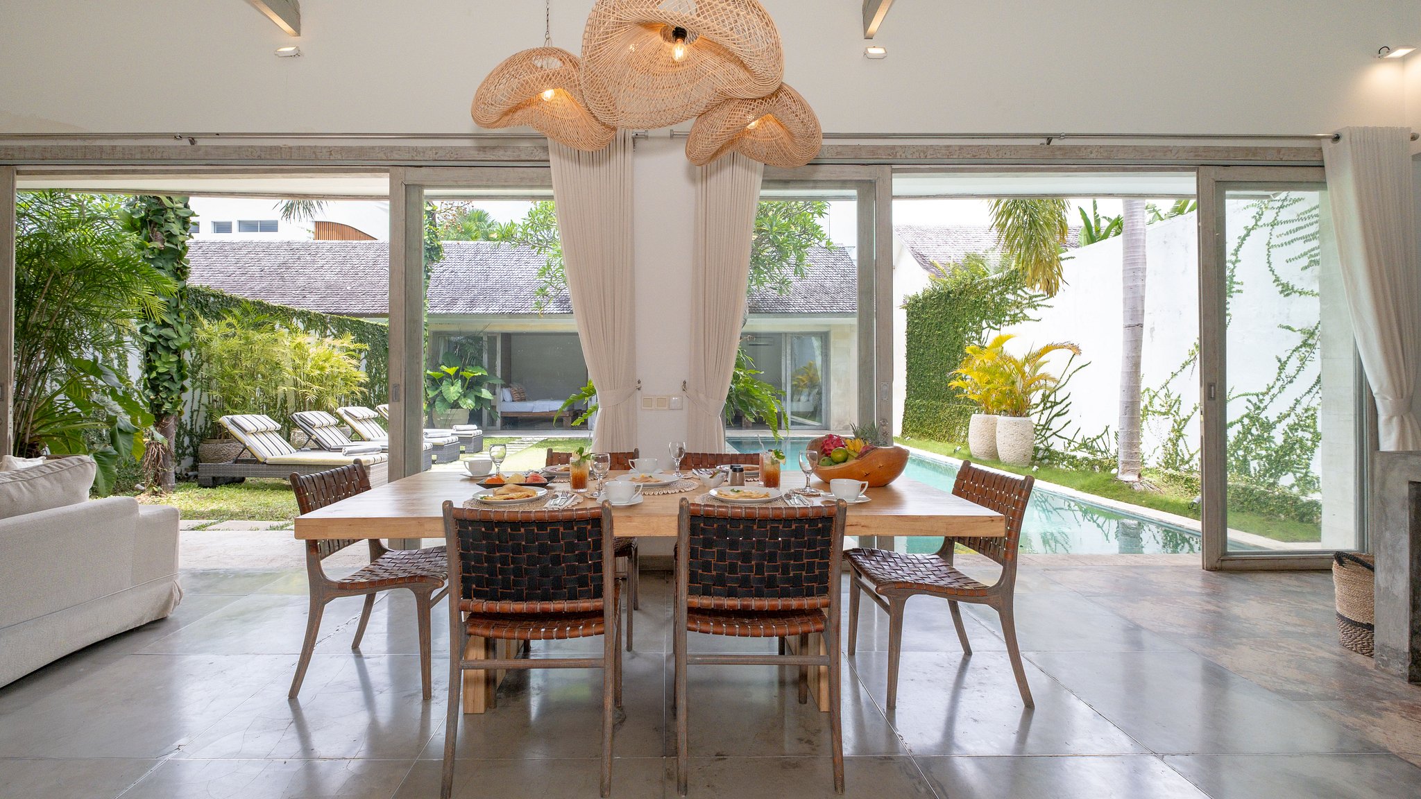 Villa Mia Dining area