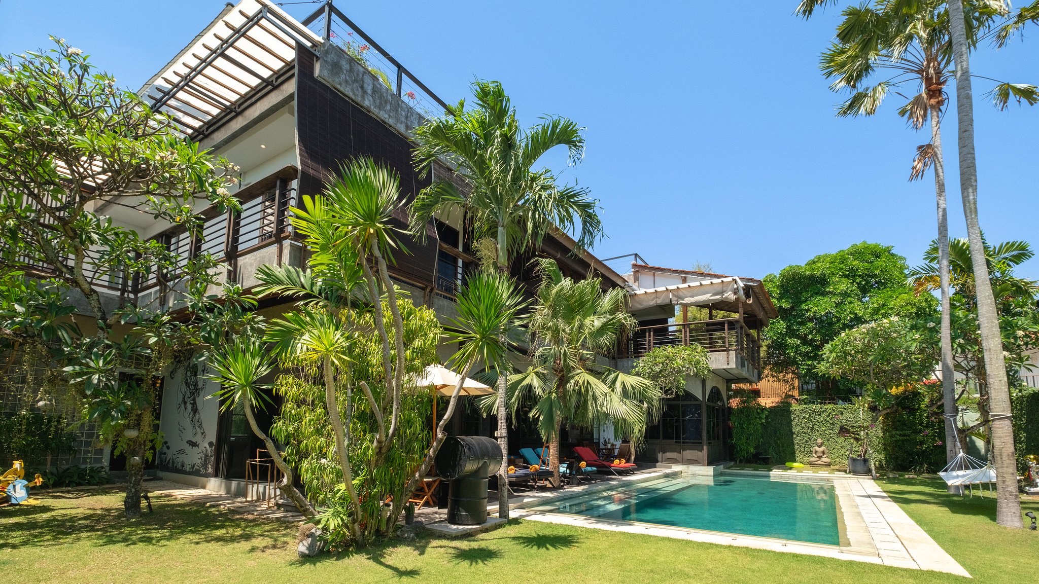 NicoNico Mansion - Seminyak - 7 bedrooms | Villa Finder