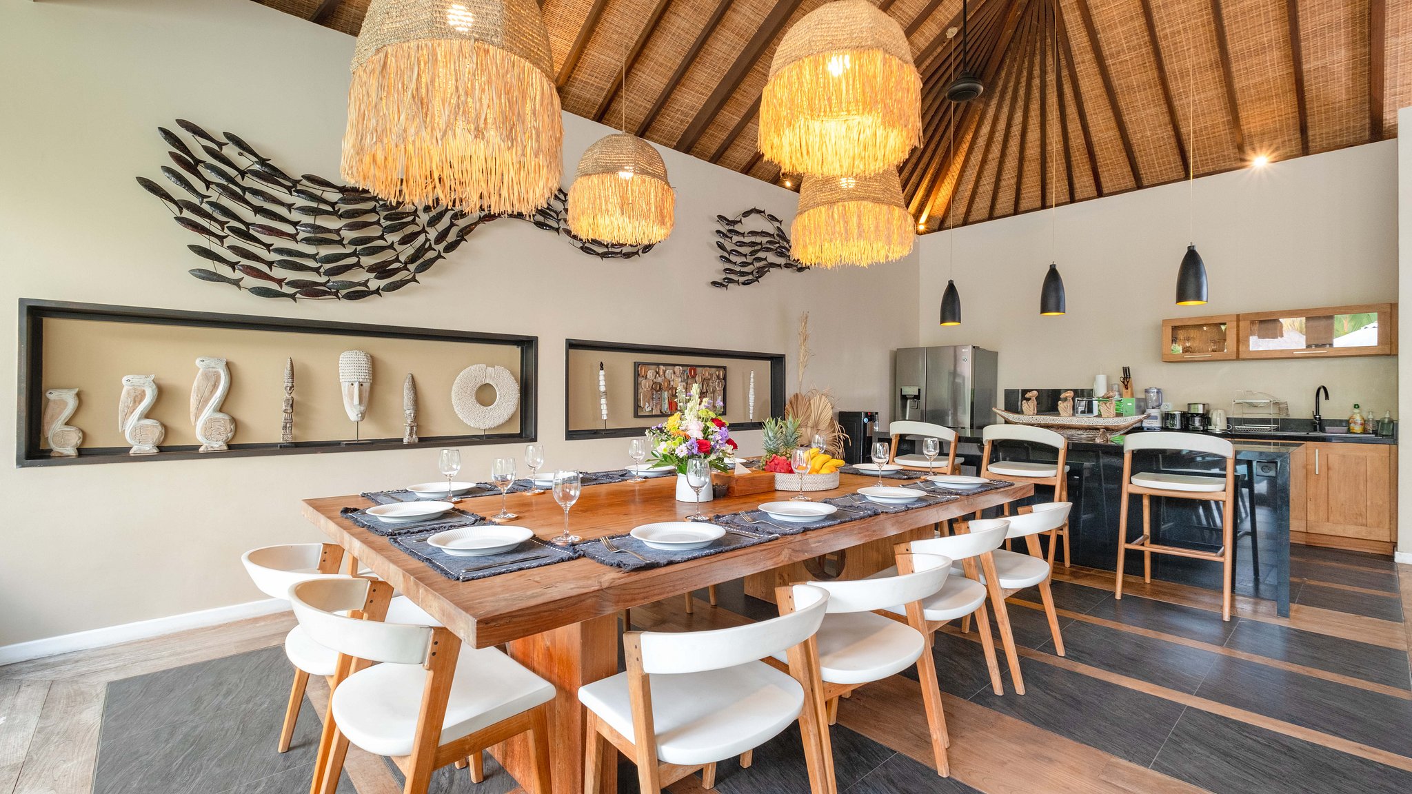 Villa Nikaia Dining area