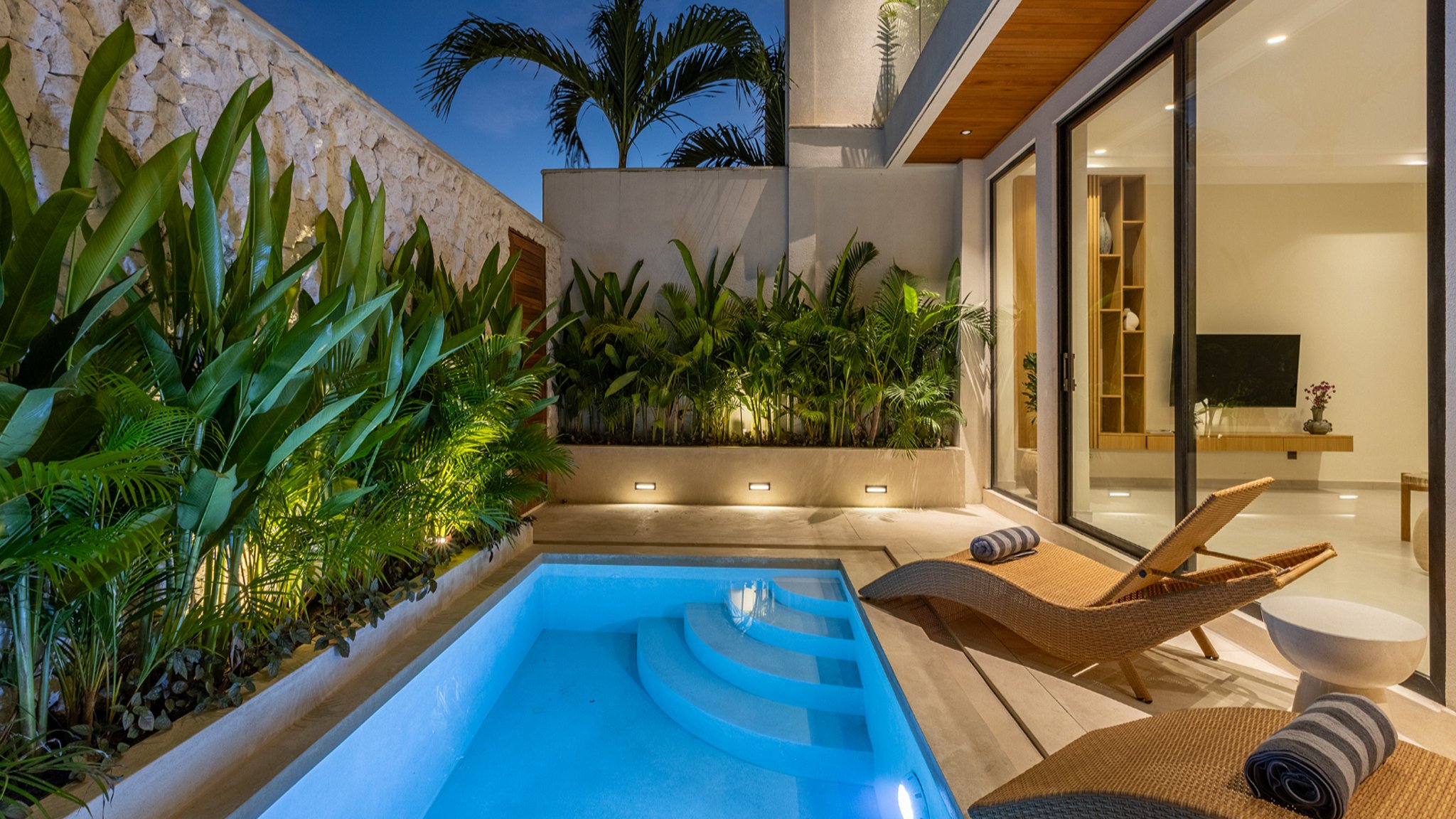 Villa Oasia 2 in Seminyak, Bali (1 bedrooms) - Best Price & Reviews!